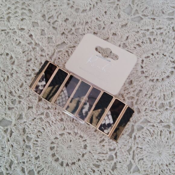 Gold Tone Stretchy Animal Faux Leather Cuff Bangle Bracelet - Picture 8 of 12